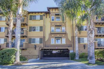 exterior image of apartment building at Toscana Apartments, Van Nuys